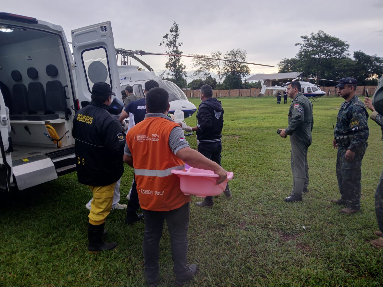 Gobierno realiza traslado de recién nacidos a centros especializados tras temporales en Santa Rosa Gobierno realiza traslado de recién nacidos a centros especializados tras temporales en Santa Rosa