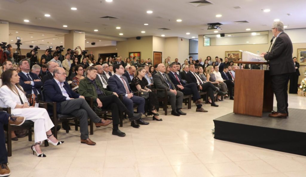 UIP alerta que el buen momento económico puede desvanecerse sin reformas profundas en el Estado UIP alerta que el buen momento económico puede desvanecerse sin reformas profundas en el Estado