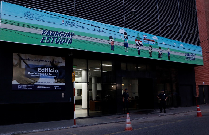 MEC hace obligatoria la atención educativa a estudiantes con autismo en todas las escuelas del país MEC hace obligatoria la atención educativa a estudiantes con autismo en todas las escuelas del país