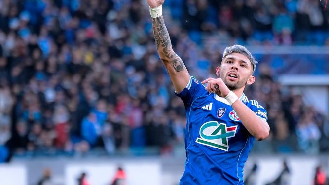 Julio Enciso se afianza en Europa: jugó de titular todo el partido y anotó un gol