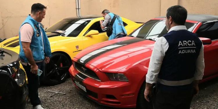 Autos de lujo de nuestro país fueron incautados en Argentina