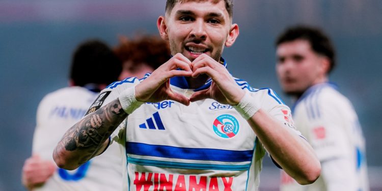 Julio Enciso brilla con gol y asistencia en la goleada del Racing de Estrasburgo Julio Enciso brilla con gol y asistencia en la goleada del Racing de Estrasburgo