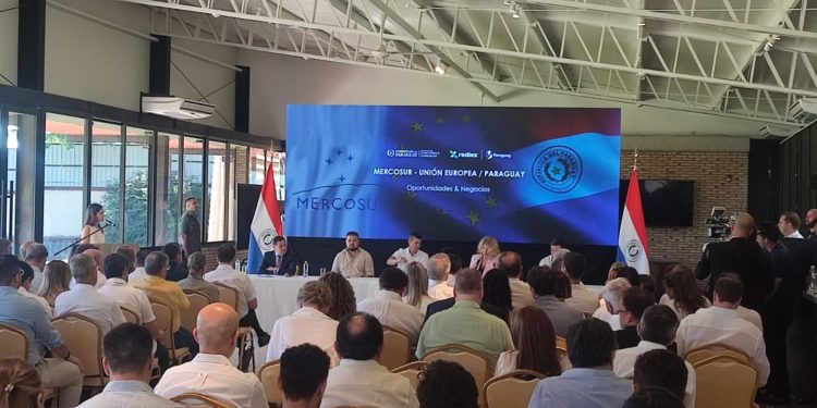 Presidente Peña entrega al Congreso nacional acuerdo Mercosur-UE para su rápida ratificación