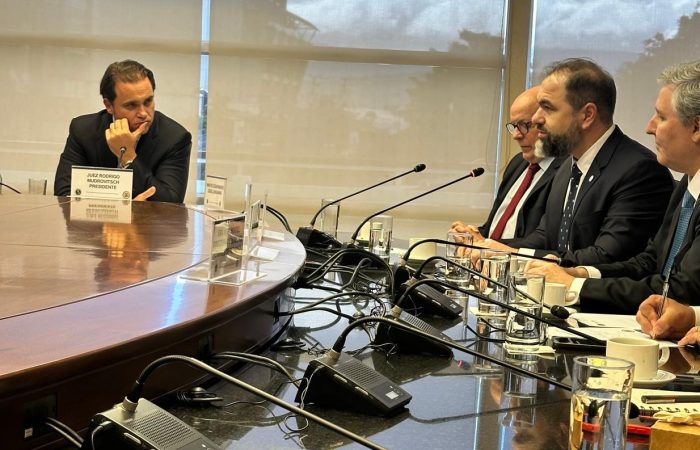 Representantes del Estado paraguayo mantuvieron reunión de trabajo con la Corte IDH Representantes del Estado paraguayo mantuvieron reunión de trabajo con la Corte IDH
