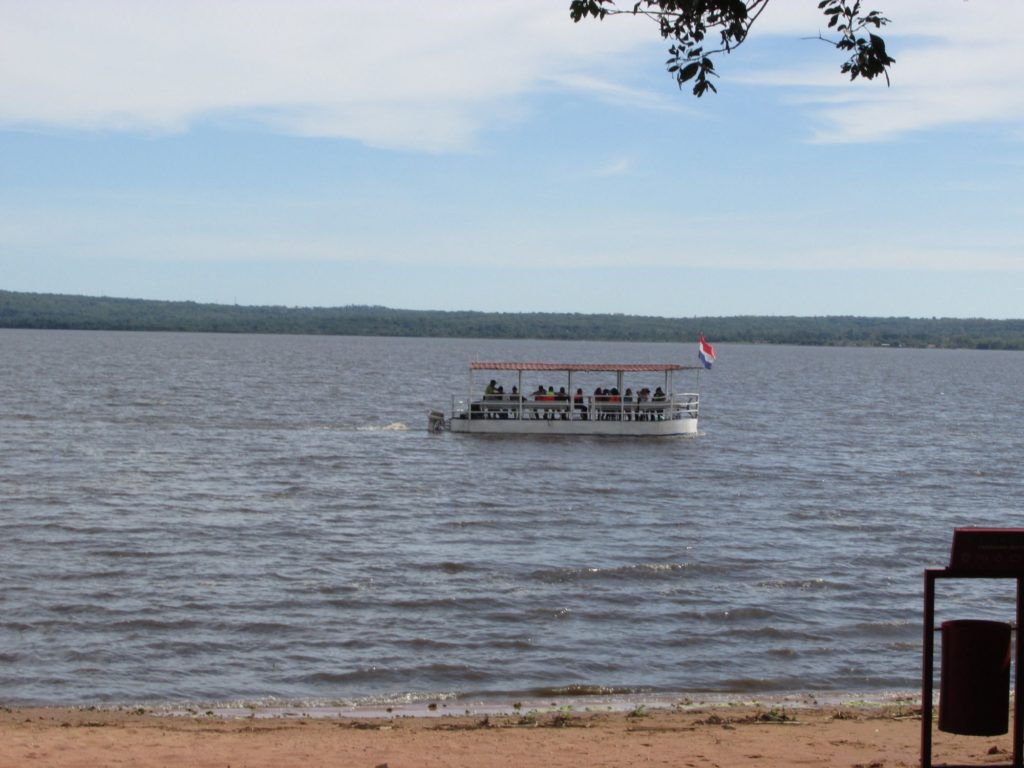 La Armada despliega drones y 500 efectivos para vigilar ríos y lagos para un “verano seguro 2026”