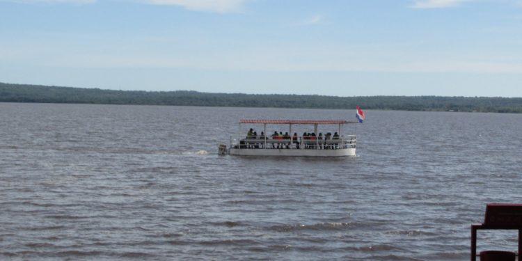 La Armada despliega drones y 500 efectivos para vigilar ríos, lagos para un “verano seguro 2026”