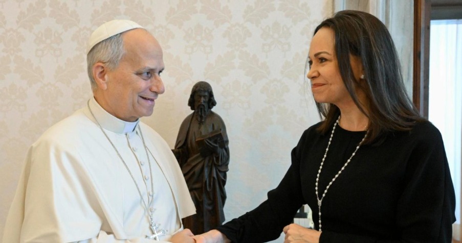 Histórico encuentro en el Vaticano: El Papa recibe a María Corina Machado fuera de agenda