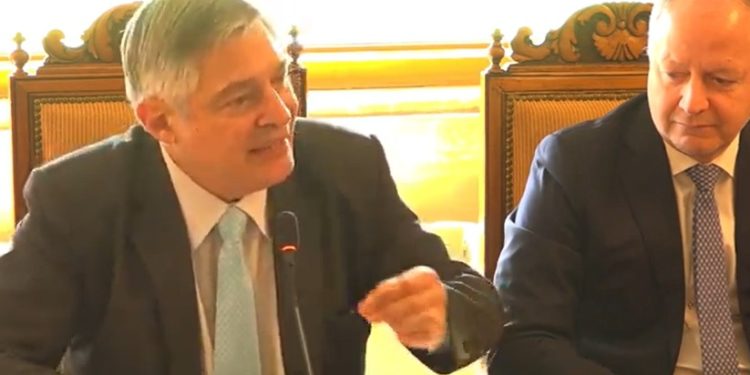 MEC insta a docentes a presentar contrapropuestas para la reforma de una Caja Fiscal en crisis