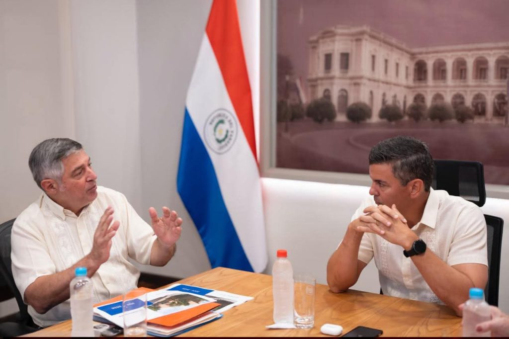 Educación de calidad: MEC garantiza kits con libros, avanza hacia “letrina cero” y refuerza la formación docente