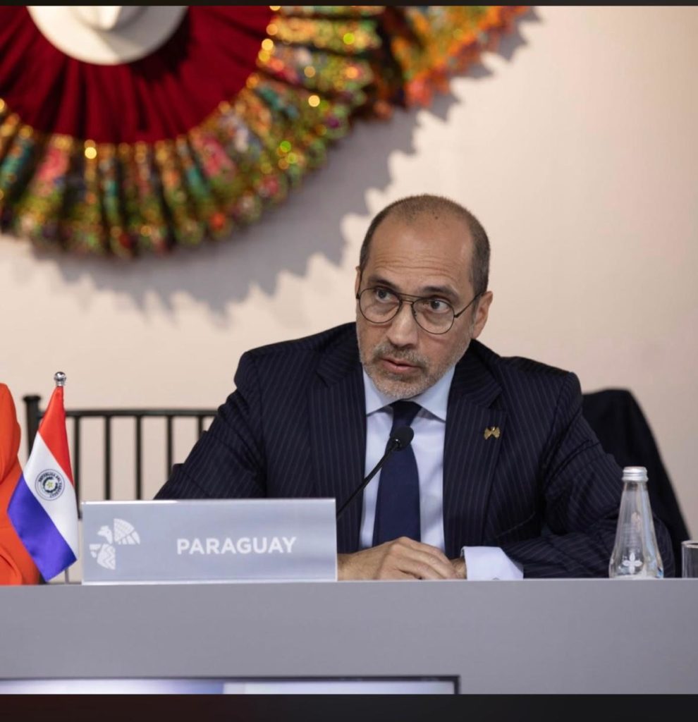 Paraguay se posiciona como un actor global con la firma de la «Junta por la Paz por Gaza», en Davos