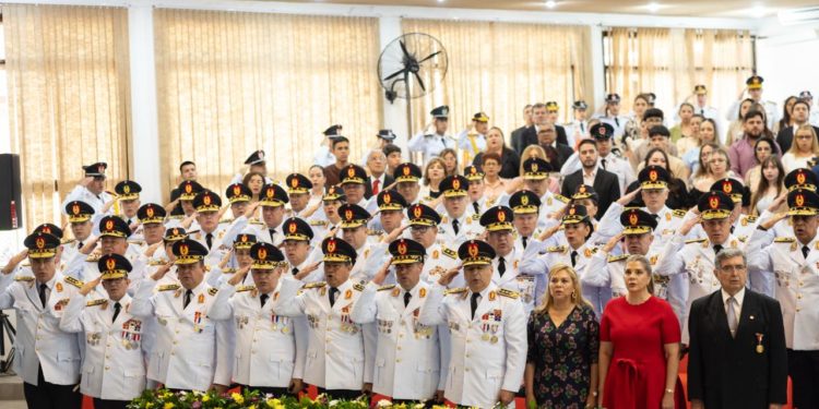 Mayor exigencia en los ascensos busca fortalecer la credibilidad de la Policía