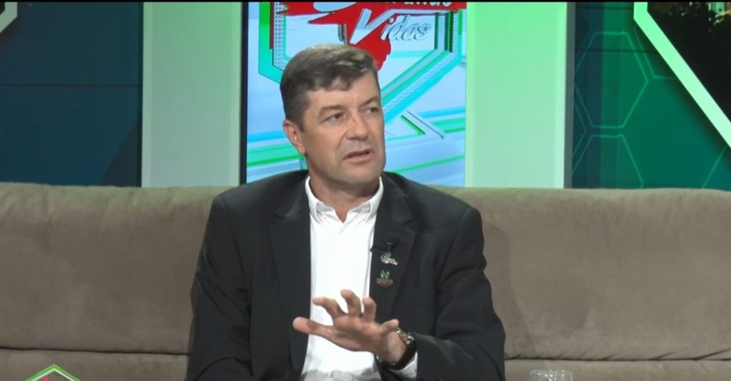 Reimer dedica premio de “Personaje del Año 2025” al esfuerzo colectivo de las cooperativas y trabajadores del Chaco