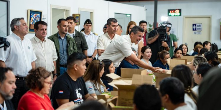 Gobierno avanza con la distribución de kits escolares 2026 que beneficiarán a casi 1,5 millones de estudiantes Gobierno avanza con la distribución de kits escolares 2026 que beneficiarán a casi 1,5 millones de estudiantes