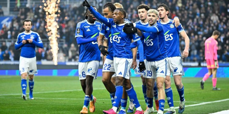 Enciso, clave en nuevo triunfo del Racing: fue titular e hizo el pase para el primer gol de su equipo