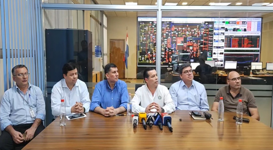 Corte masivo afectó al 90% del país: ANDE asegura que no hubo colapso por consumo Corte masivo afectó al 90% del país: ANDE asegura que no hubo colapso por consumo