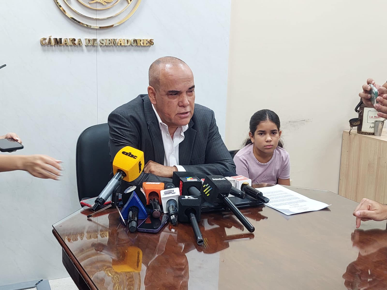 Bachi Núñez: entre cautela institucional, tensiones políticas y deudas pendientes del poder