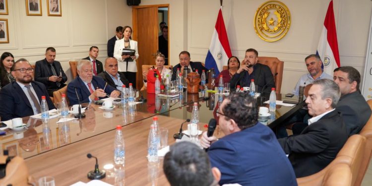 Denuncian graves irregularidades el IPS: “Con impunidad jamás va a haber cambios” Denuncian graves irregularidades el IPS: “Con impunidad jamás va a haber cambios”