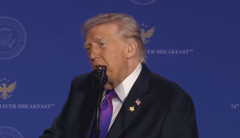 El Pentágono bajo orden de transparencia: Trump promete revelar «toda la verdad» sobre los OVNIs El Pentágono bajo orden de transparencia: Trump promete revelar «toda la verdad» sobre los OVNIs