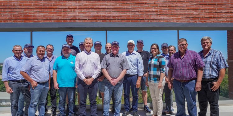 Fernheim y Peickwitz: renovación de lazos de amistad con proyección cultural, social y productiva Fernheim y Peickwitz: renovación de lazos de amistad con proyección cultural, social y productiva