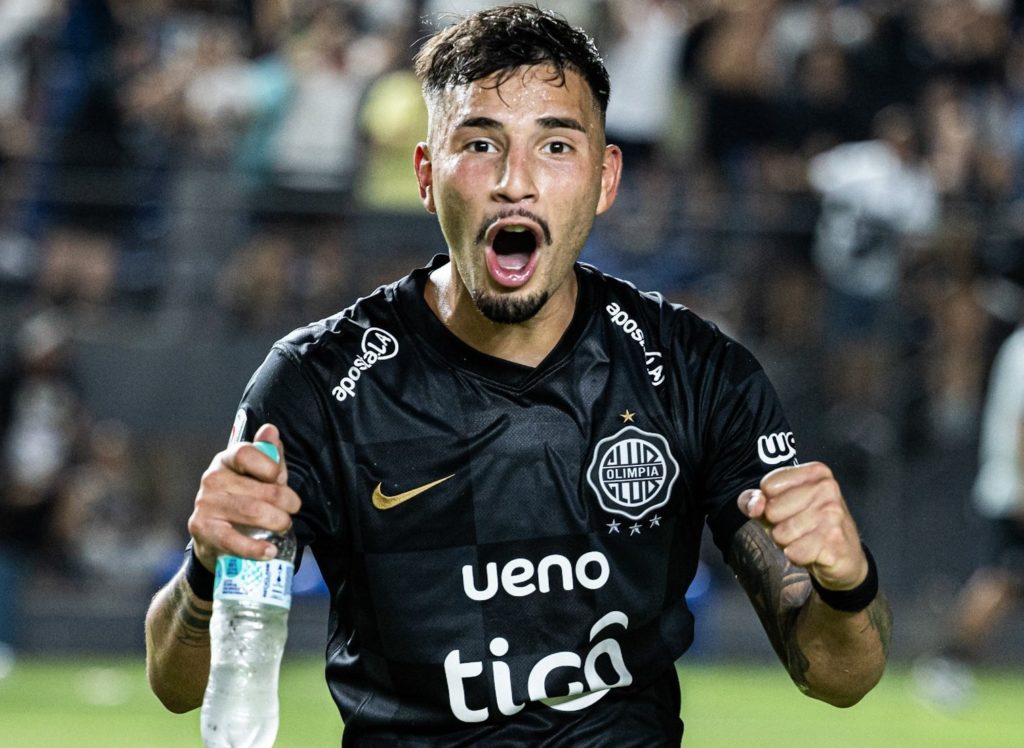 Iván Leguizamón asoma como opción en ofensiva para el duelo ante Libertad Iván Leguizamón asoma como opción en ofensiva para el duelo ante Libertad