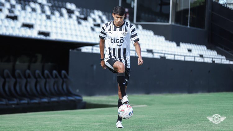 Libertad presenta a Matías Rojas, Alán Benítez y Alexis Duarte para cambiar su rumbo