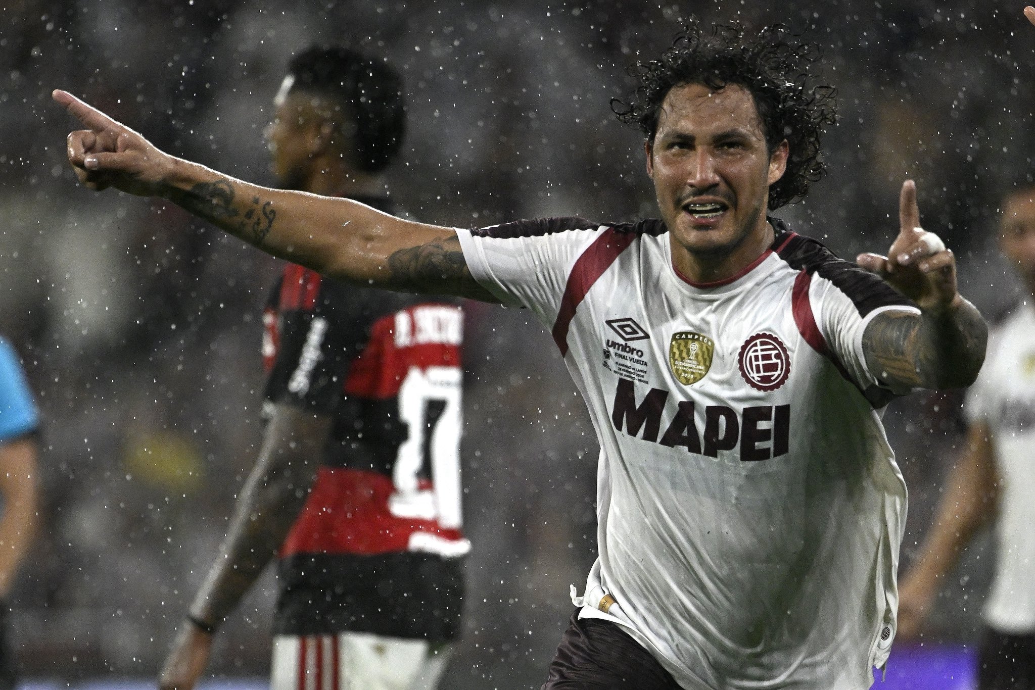 La Conmebol aplaude a José Canale: su cabezazo definió el título para Lanús