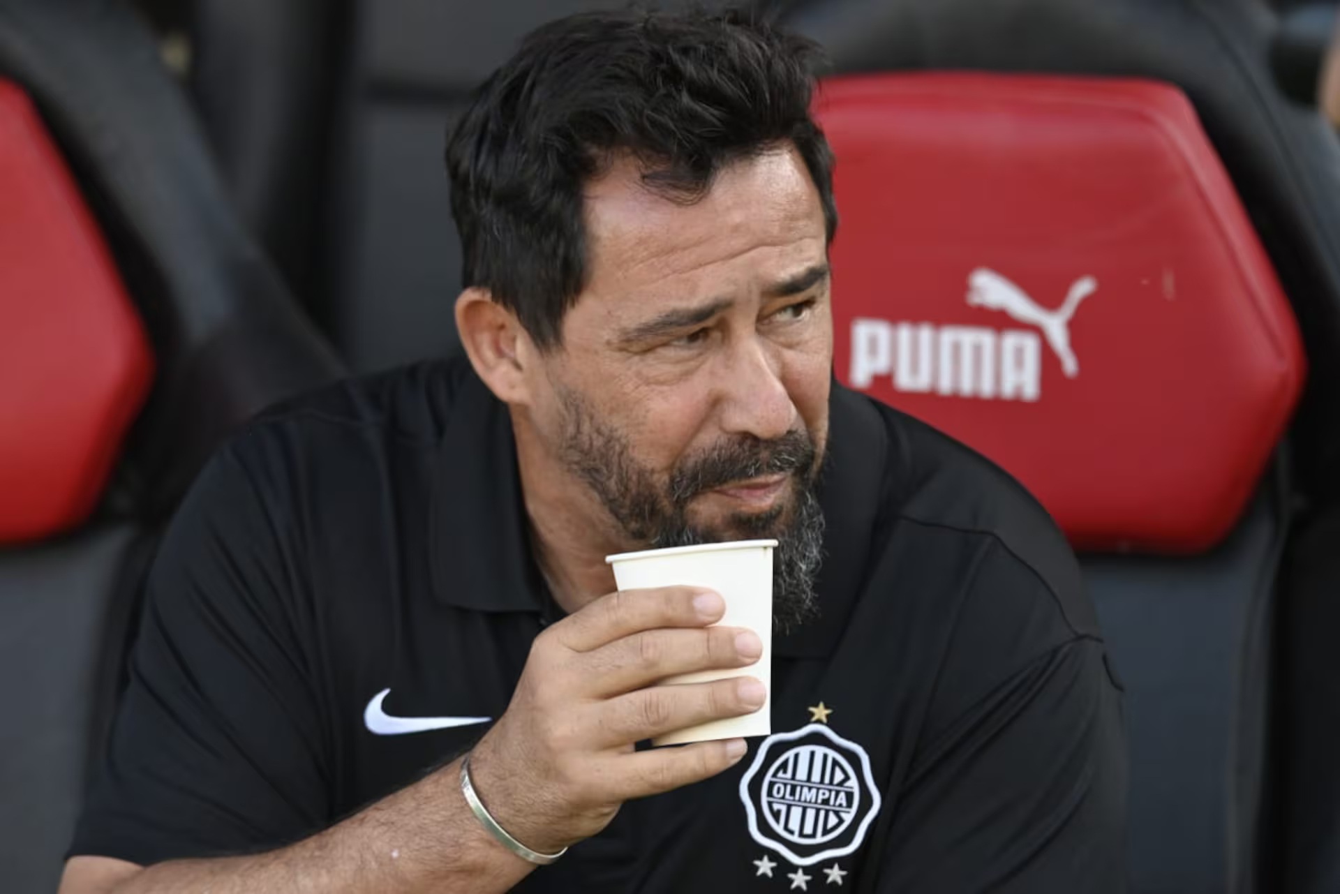 ¿Cambio de sistema? Olimpia se juega la punta y Pablo Sánchez evalúa una variante táctica