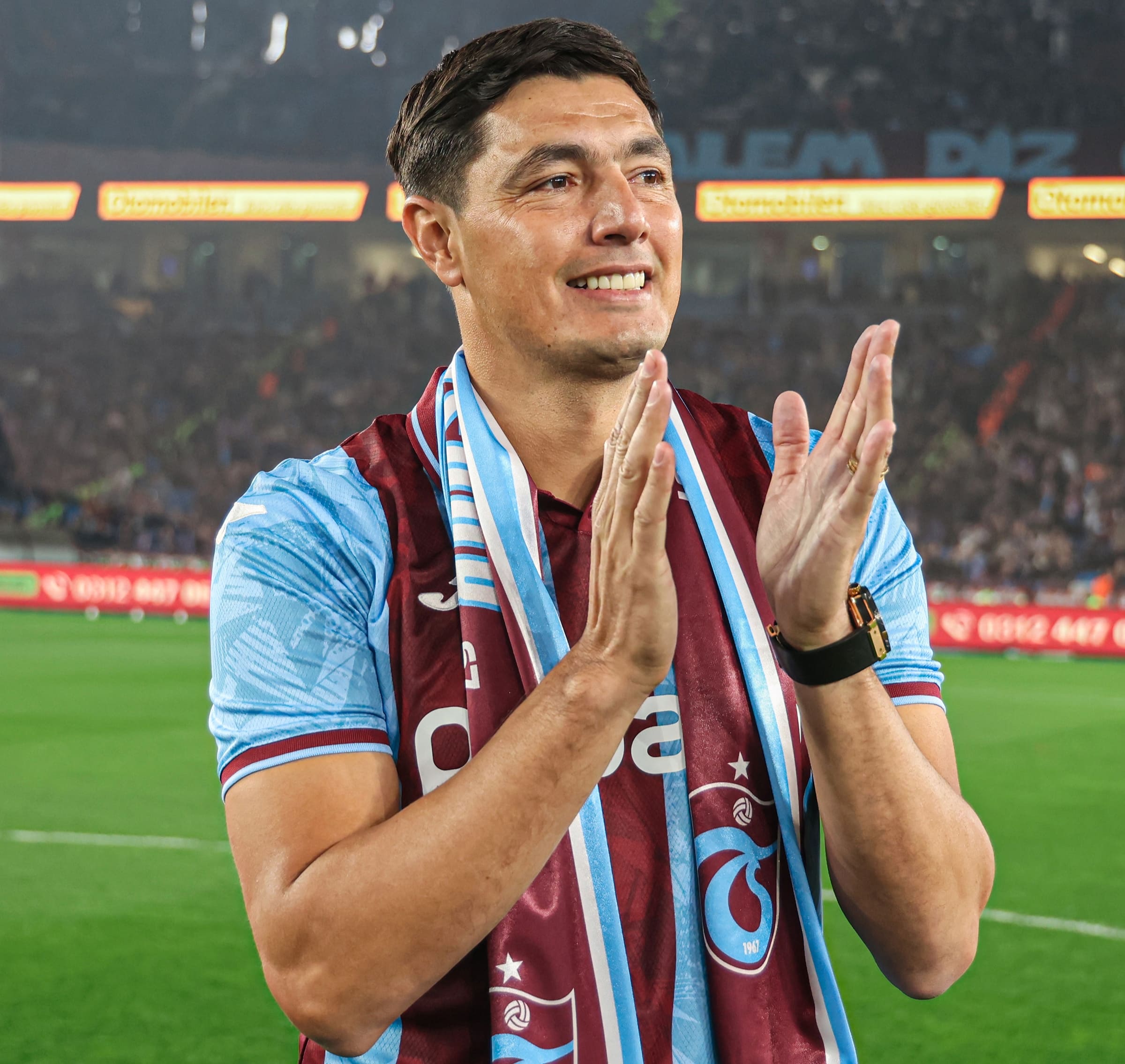 Tacuara Cardozo, ovacionado en Turquía: reconocimiento del Trabzonspor Tacuara Cardozo, ovacionado en Turquía: reconocimiento del Trabzonspor