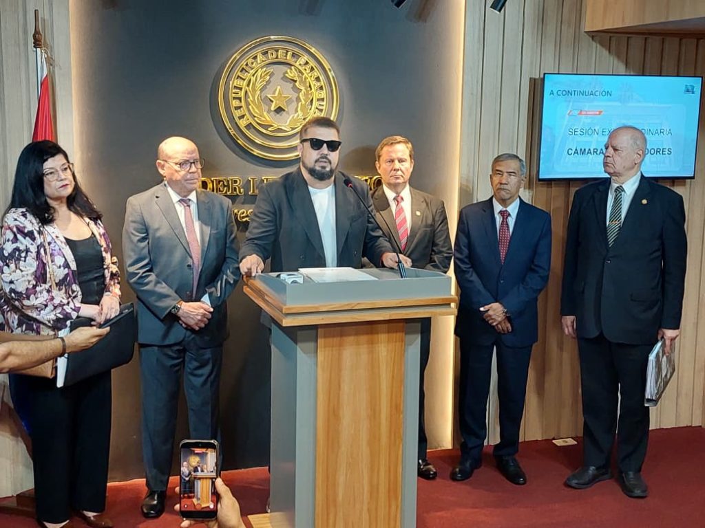 Exigen a la Corte ser “implacable” con la “mafia de los pagarés” y acelerar sanciones contra responsables Exigen a la Corte ser “implacable” con la “mafia de los pagarés” y acelerar sanciones contra responsables