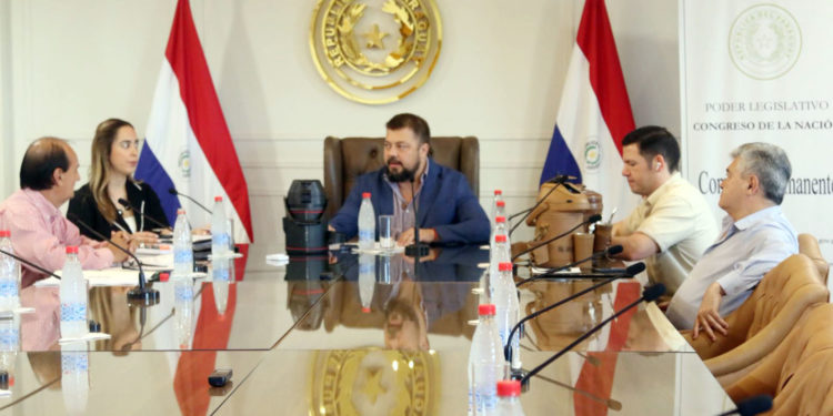 Congreso convoca a la Corte Suprema para conocer «avances» en investigación de la “mafia de los pagarés”