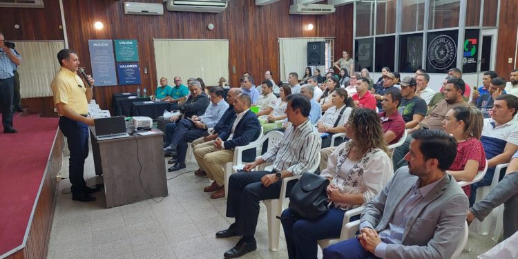 Alianza estratégica MAG y CAPASU impulsan vínculo directo entre productores y supermercados Alianza estratégica MAG y CAPASU impulsan vínculo directo entre productores y supermercados