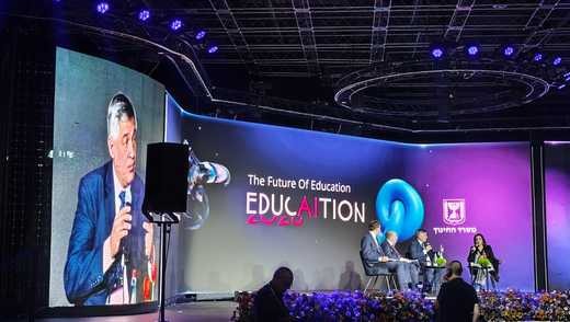 La IA refuerza la tarea del docente y «libera el potencial humano» en el sistema educativo