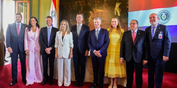 Paraguay sella alianza con el Hospital Albert Einstein para «revolucionar» la gestión sanitaria pública