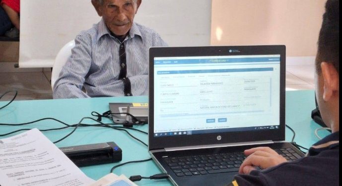 Con 86, 78 y 72 años… ¡tuvieron cédula de identidad por primera vez! Con 86, 78 y 72 años… ¡tuvieron cédula de identidad por primera vez!