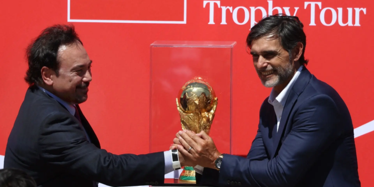 Trofeo mundialista inició su gira por México en medio de una estricta seguridad