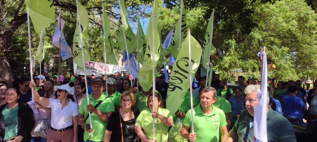 Caja Fiscal: Senador rechaza la «vía rápida» y apunta a los privilegios parlamentarios Caja Fiscal: Senador rechaza la «vía rápida» y apunta a los privilegios parlamentarios