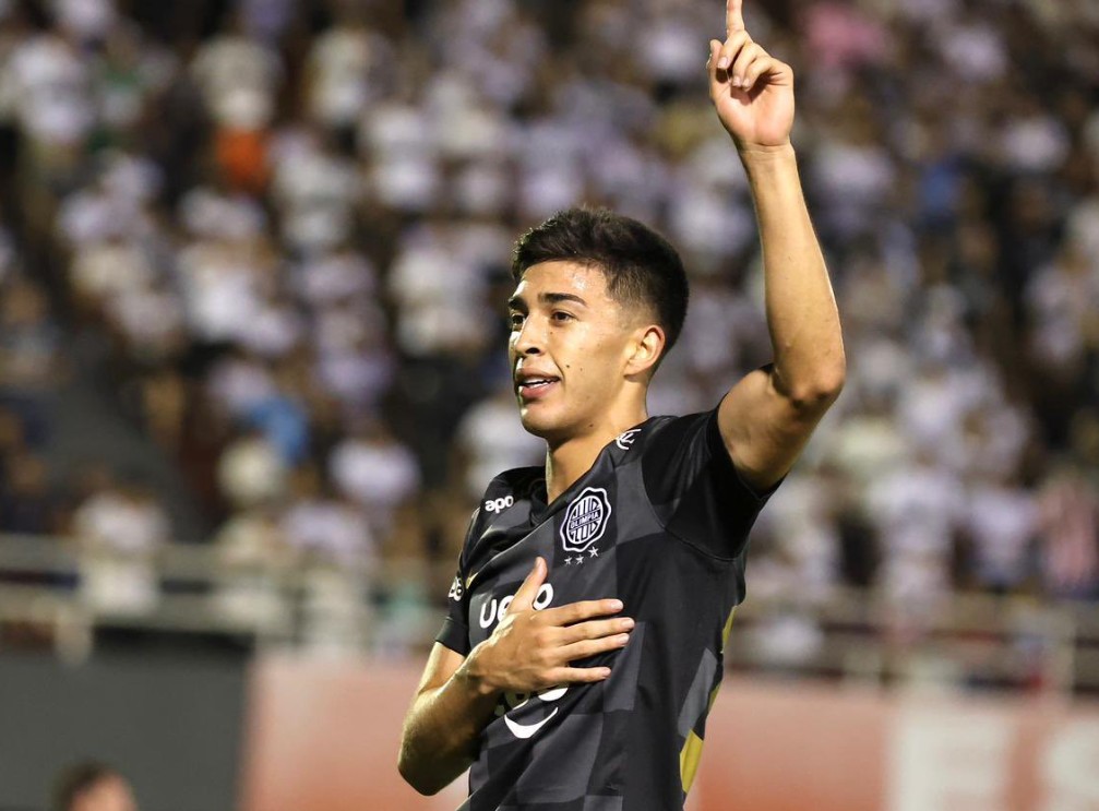 Olimpia, con mucha «Vitamina»: le ganó a Ameliano y asegura la punta del Apertura Olimpia, con mucha «Vitamina»: le ganó a Ameliano y asegura la punta del Apertura