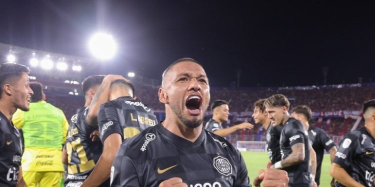 Cocinado en su propia olla: una vez más, Olimpia le ganó a Cerro en Barrio Obrero