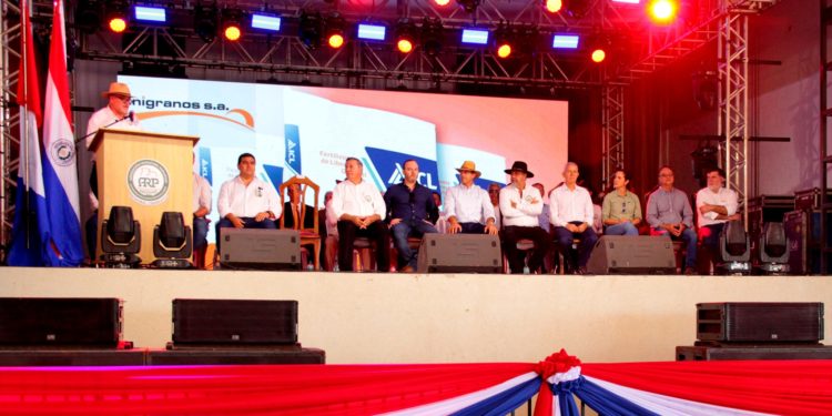 ARP destaca compromiso del Gobierno de mantener vacunación contra la aftosa