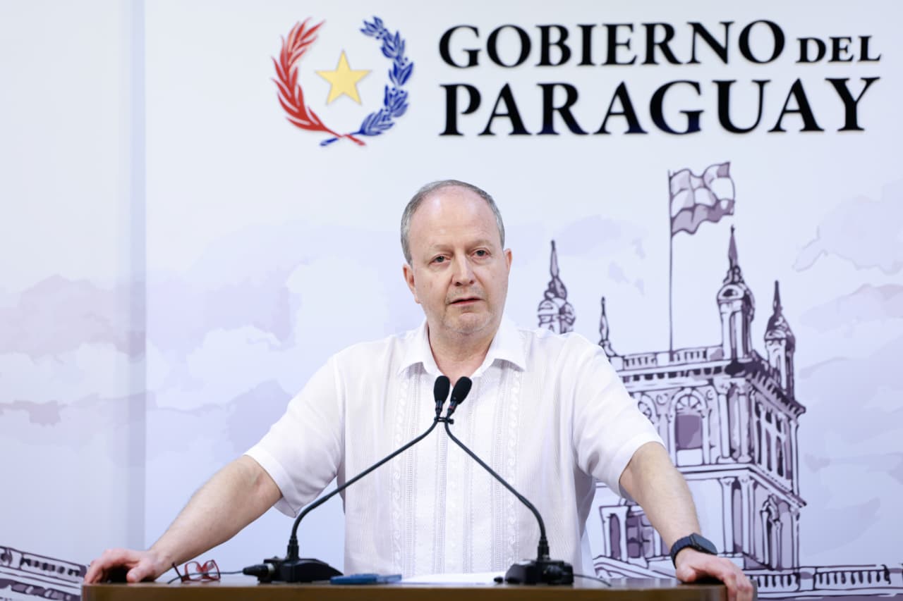 Renunció el ministro de Economía y Finanzas y el Gobierno designa reemplazo interino Renunció el ministro de Economía y Finanzas y el Gobierno designa reemplazo interino