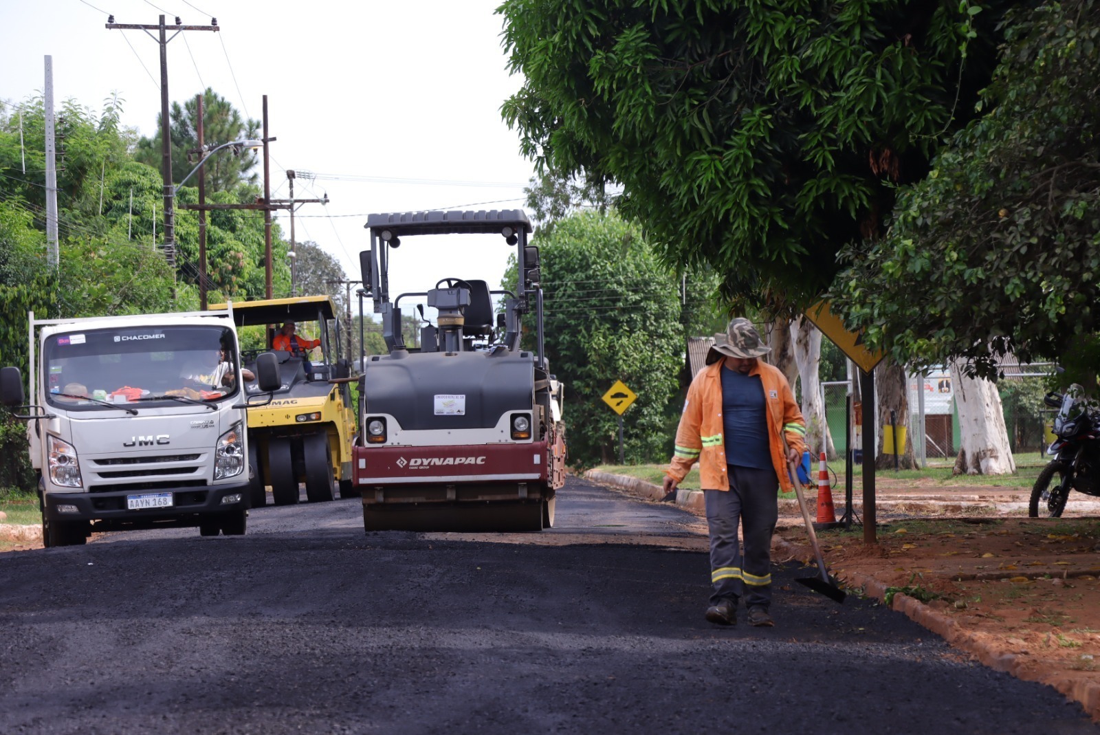 Plan 1.000 km avanza en el interior: obras viales se expanden en Caazapá y Boquerón Plan 1.000 km avanza en el interior: obras viales se expanden en Caazapá y Boquerón