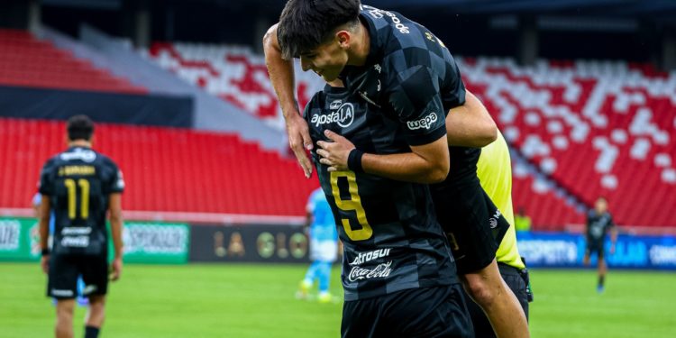 Olimpia aplasta a Sporting Cristal en su debut en la Libertadores Sub 20
