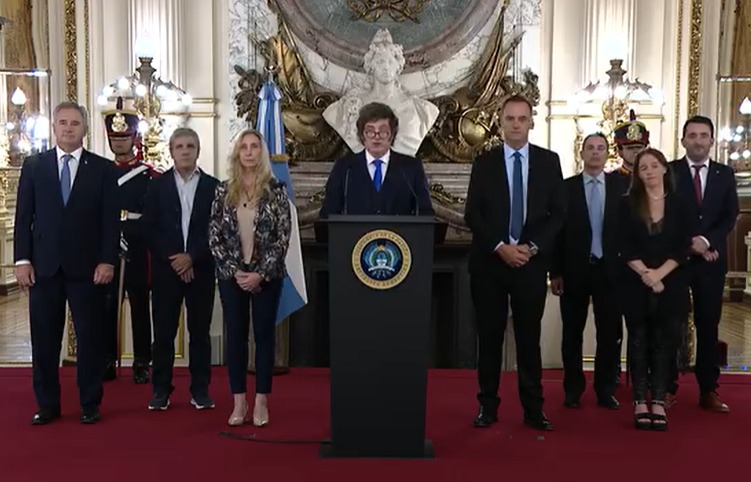 Fallo histórico por YPF: Milei celebra victoria judicial en EE.UU. y apunta contra el kirchnerismo Fallo histórico por YPF: Milei celebra victoria judicial en EE.UU. y apunta contra el kirchnerismo