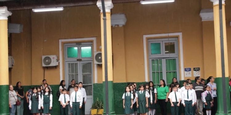 Desmienten video viral sobre escuela en Horqueta y MEC ratifica avances en infraestructura escolar Desmienten video viral sobre escuela en Horqueta y MEC ratifica avances en infraestructura escolar