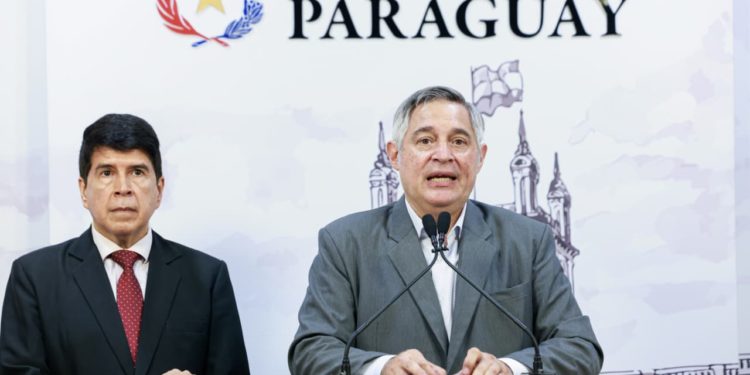 Hermenegildo Cohene asume el Viceministerio de Educación Superior con foco en la «articulación» Hermenegildo Cohene asume el Viceministerio de Educación Superior con foco en la «articulación»