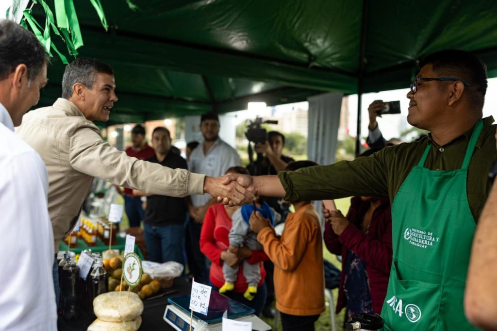 Lanzan la “Gran feria Chipá Apo”, desde el Palacio de Gobierno Lanzan la “Gran feria Chipá Apo”, desde el Palacio de Gobierno