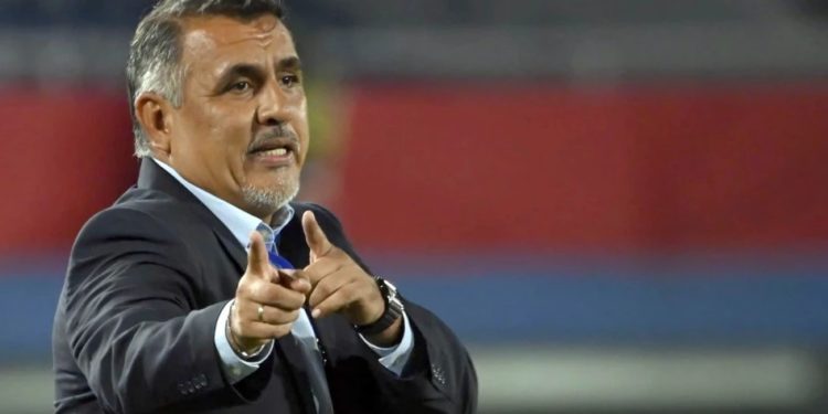 Cambio en Luqueño: “Cabo” Sarabia toma el mando tras la salida de Lucas Barrios