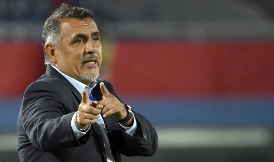 Cambio en Luqueño: “Cabo” Sarabia toma el mando tras la salida de Lucas Barrios Cambio en Luqueño: “Cabo” Sarabia toma el mando tras la salida de Lucas Barrios