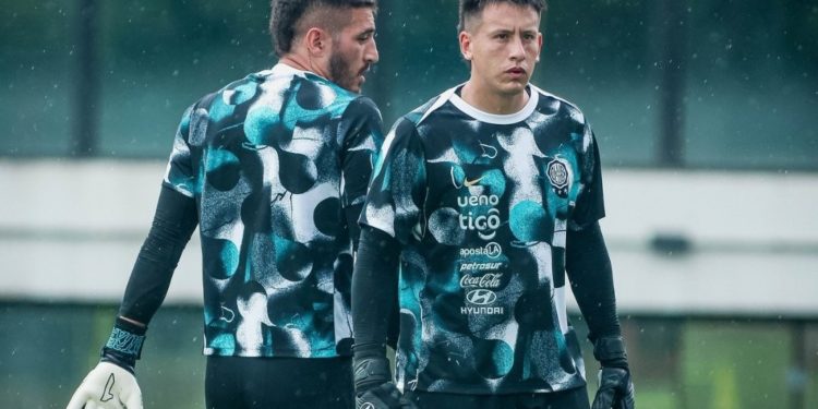 Lentinelly se prepara para su estreno en Olimpia ante 2 de Mayo Lentinelly se prepara para su estreno en Olimpia ante 2 de Mayo