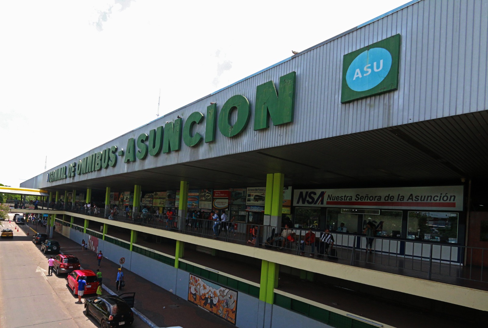 Estación de Buses de Asunción prevé el paso de 150 mil pasajeros por operativo de Semana Santa Estación de Buses de Asunción prevé el paso de 150 mil pasajeros por operativo de Semana Santa